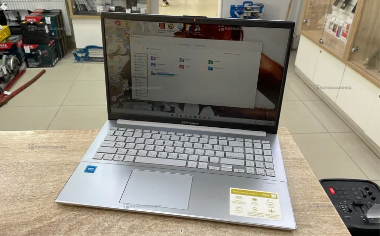 Ноутбук Asus Vivobook GO E1504