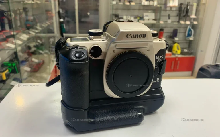Фотоаппарат  Canon EOS 50e