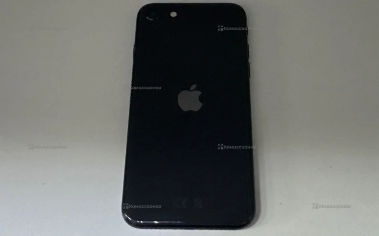 Apple iPhone SE (2020) 3/64 ГБ