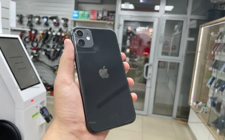 Apple iPhone 11 4/64 ГБ