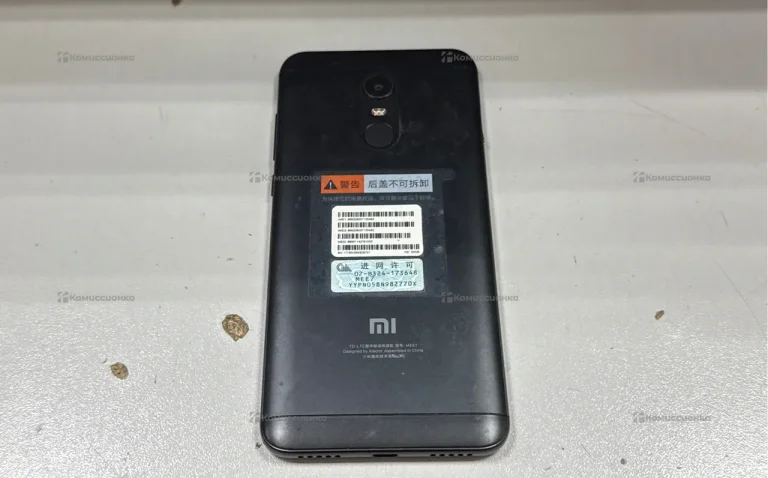 Xiaomi Redmi 5 Plus 3/32 ГБ