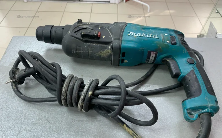 перфоратор MAKITA 2470 сетевой