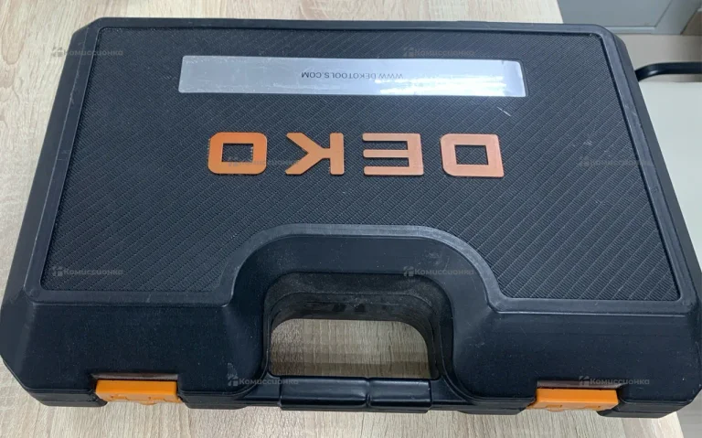 Перфоратор Deko DKH1350W