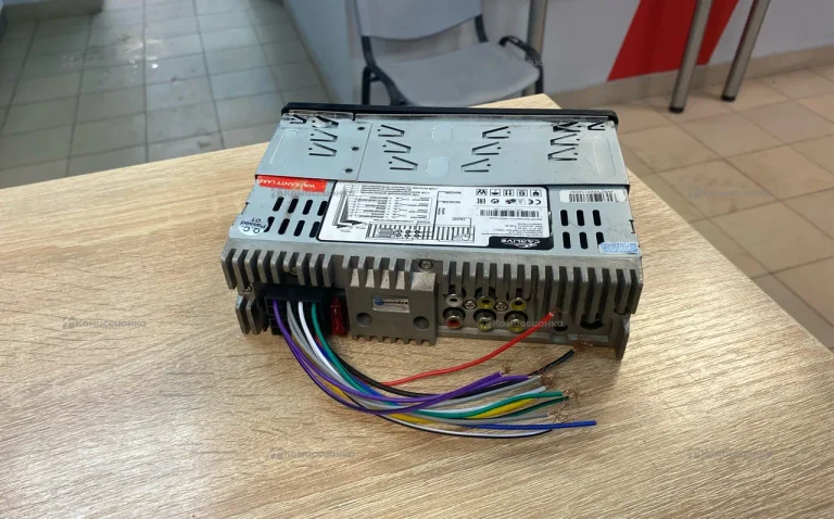 Автомагнитола  Carlive