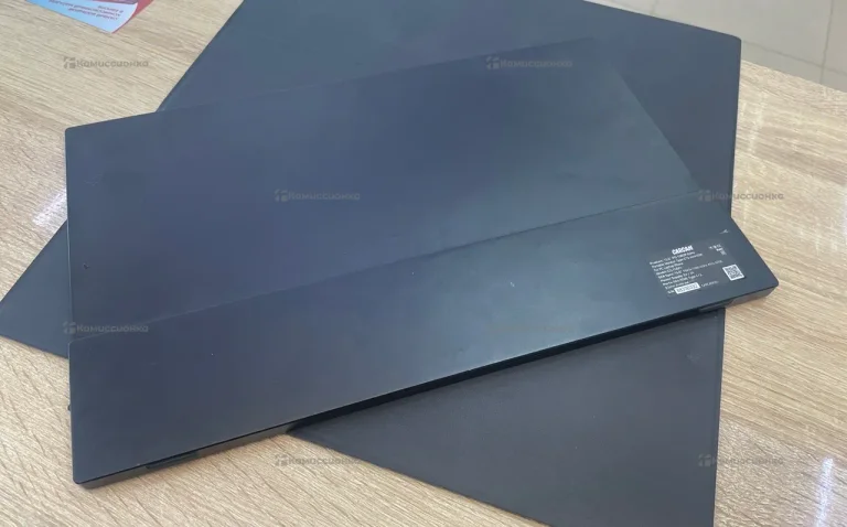 Портативный Монитор Carkam CCL156FA