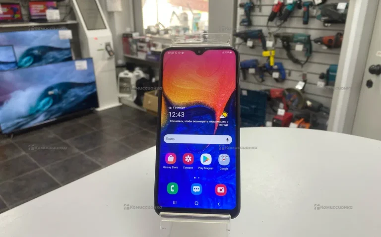 Samsung Galaxy A10 2/32 ГБ