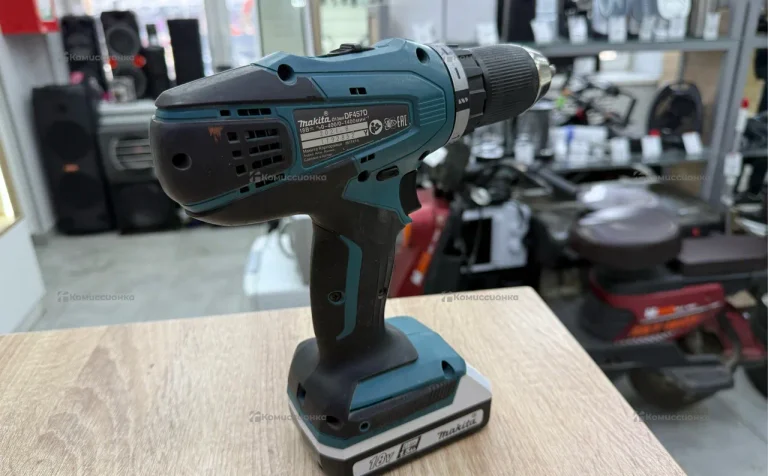 Аккумуляторная дрель шуруповерт Makita df457d