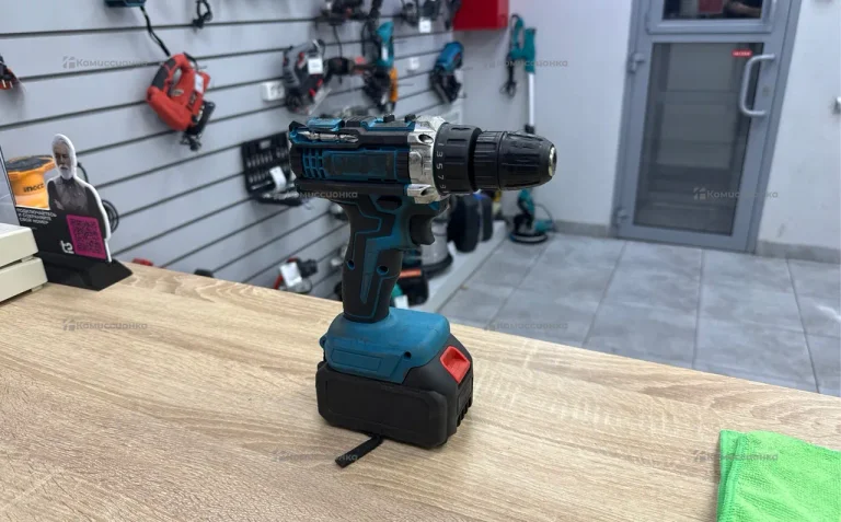 Шуруповерт реплика Makita