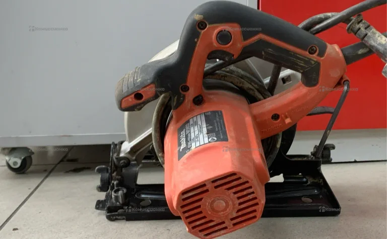 Циркулярная пила Makita m5802