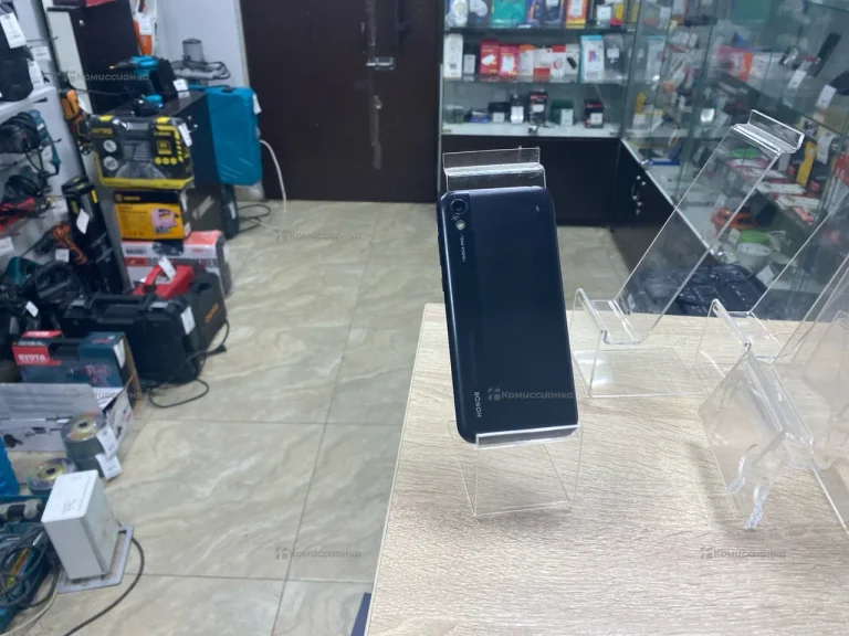 Honor 8S 2/32 ГБ