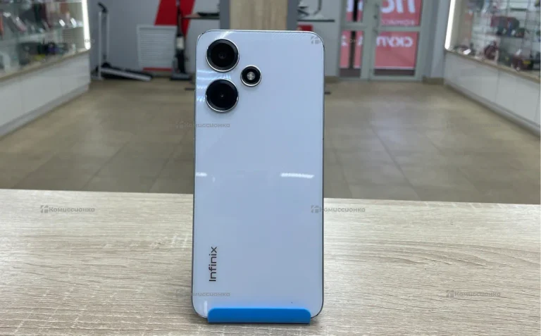 Infinix Hot 30 Play 8/128 ГБ
