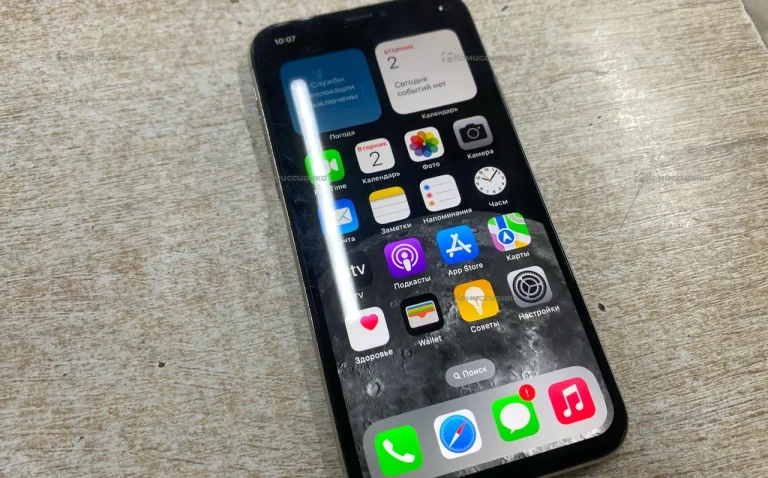 Apple iPhone X 3/64 ГБ