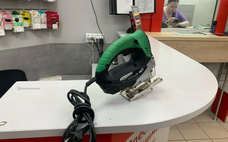 Электролобзик Hitachi CJ90VST