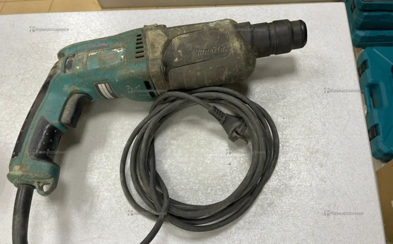 перфоратор Makita  hr2470