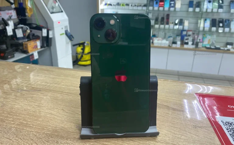 Apple iPhone 13 4/128 ГБ