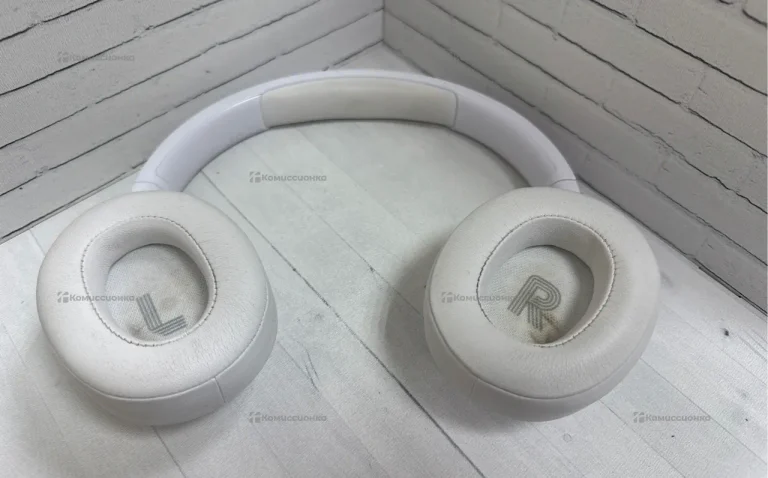 Наушники  JBL