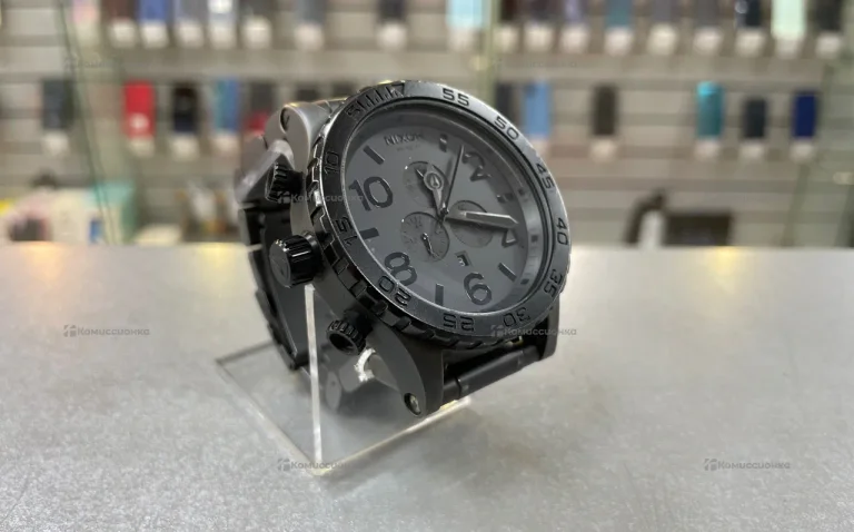 Часы  Nixon The 51-30 Chrono