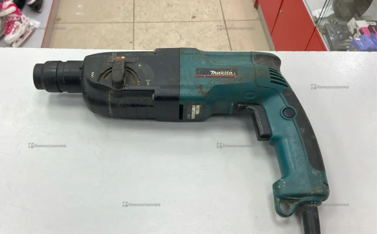 Перфоратор Makita HR2450