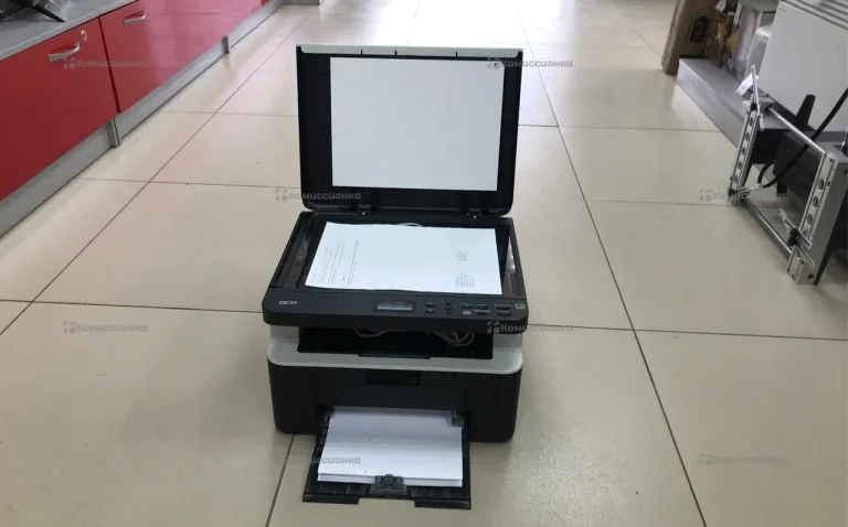 Brother DCP-1612WR принтер