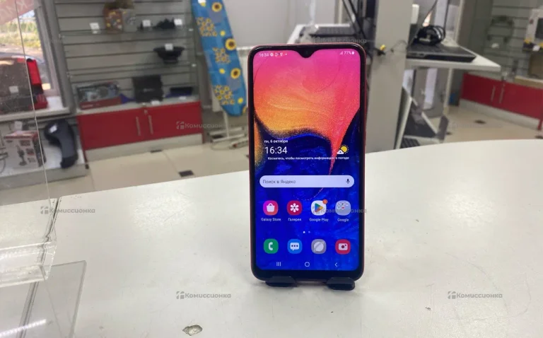 Samsung Galaxy A10 2/32 ГБ