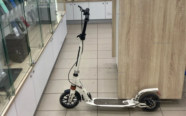 Самокат scooter