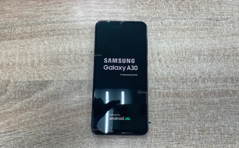 Samsung Galaxy A30 3/32 ГБ