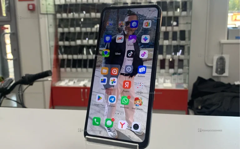 Tecno Spark 20 8/128 ГБ
