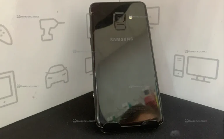 Samsung Galaxy A8 4/32Gb