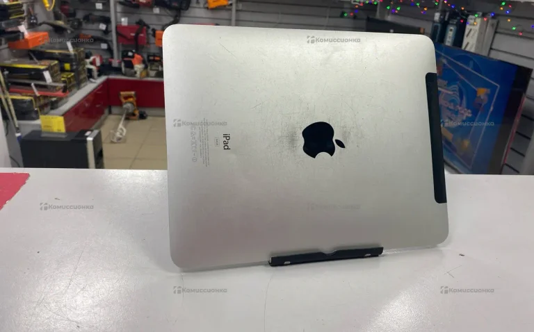 Apple iPad Pro 11 (2025) 12/256 ГБ