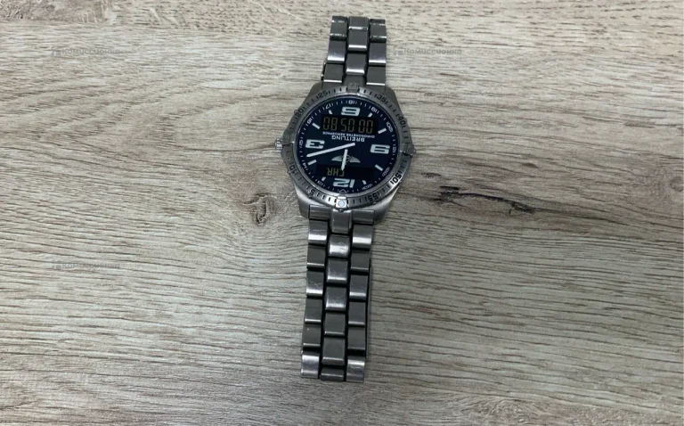 Часы  Breitling Aerospace