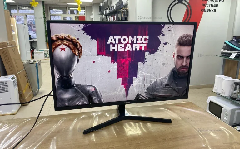 Монитор Samsung U32J590UQI