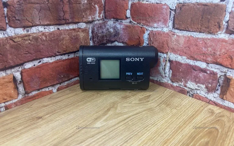 экшен камера Sony HDR AS20