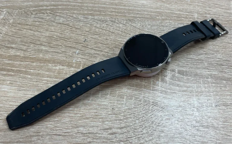 Часы Huawei Watch 3