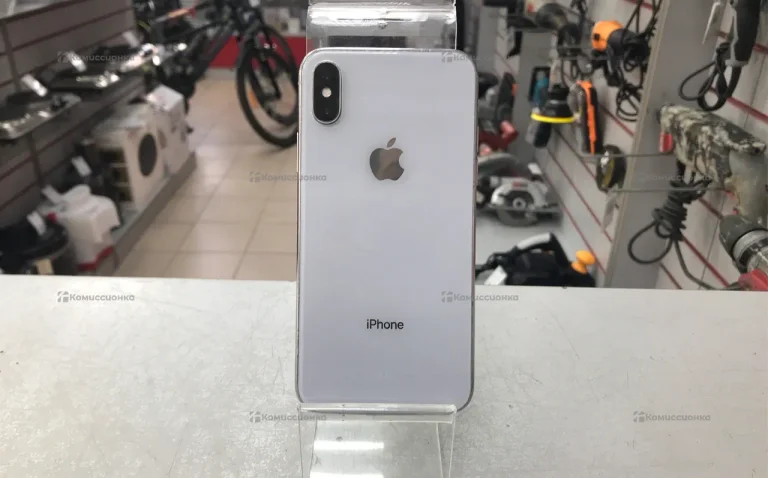 Apple iPhone X 3/64 ГБ