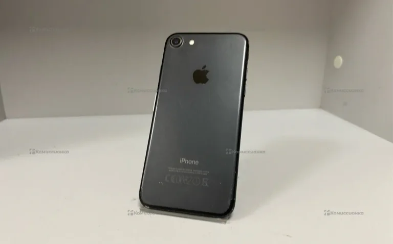 Apple iPhone 7 32 ГБ