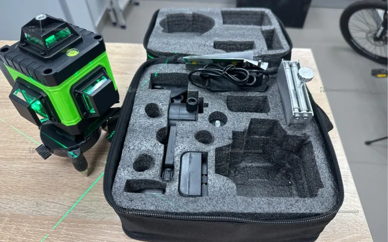 Лазерный нивелир max light