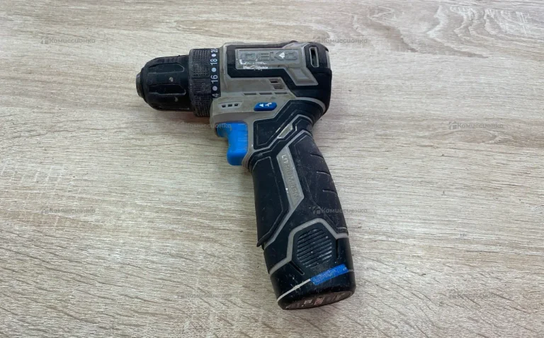 Дрель-шуруповерт Deko Sharker 12V Pro BMC