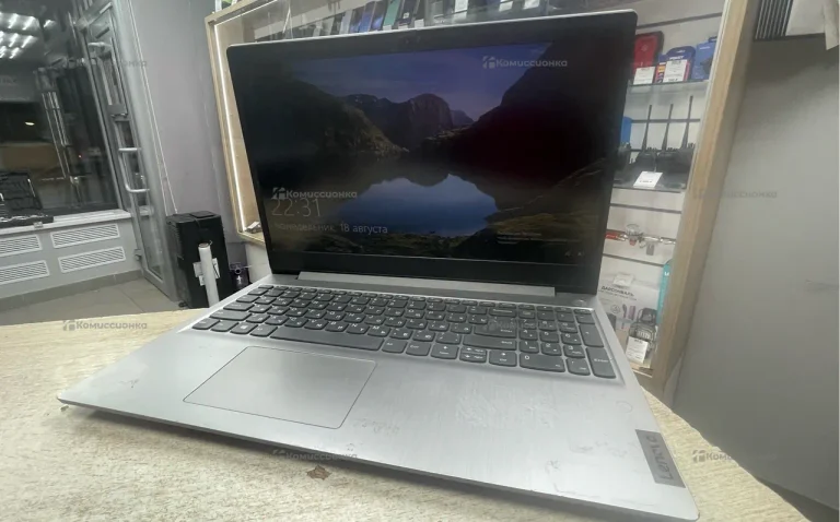 Ноутбук Lenovo 81WE