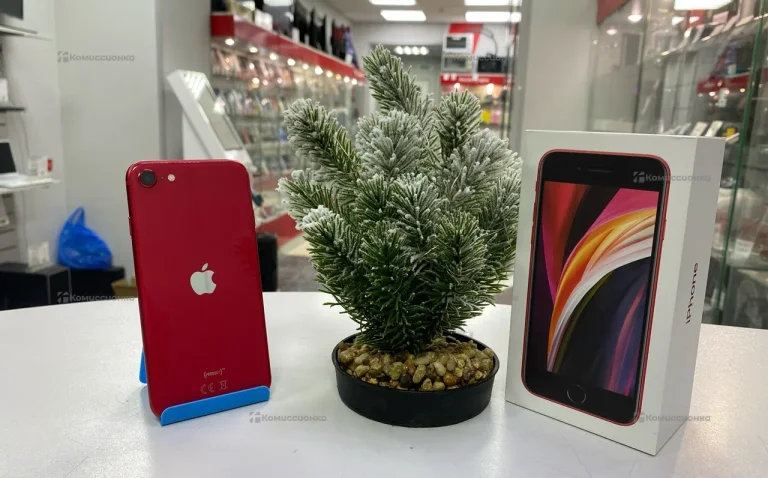 Apple iPhone SE (2020) 4/64 ГБ
