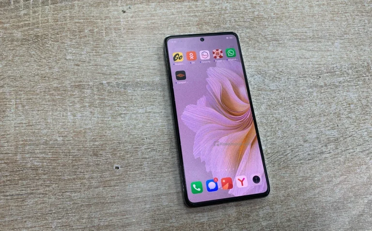 Tecno Camon 20 8/256 ГБ