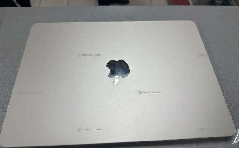 Ноутбук  MacBook Air M2 2022 8/256