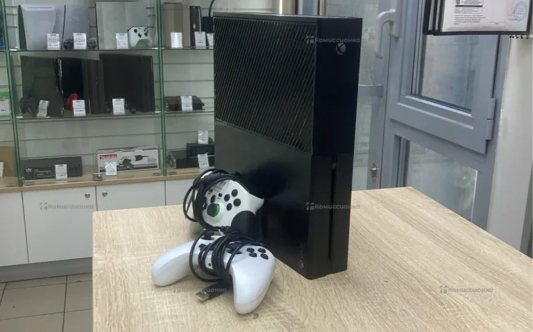 Приставка Xbox One 500Gb