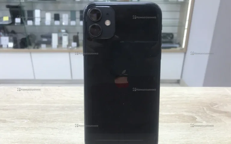 Apple iPhone 11 4/64 ГБ
