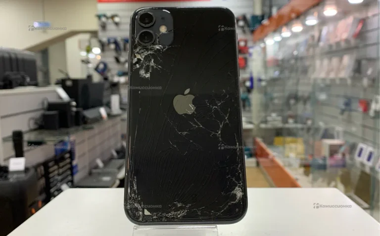 Apple iPhone 11 4/128 ГБ