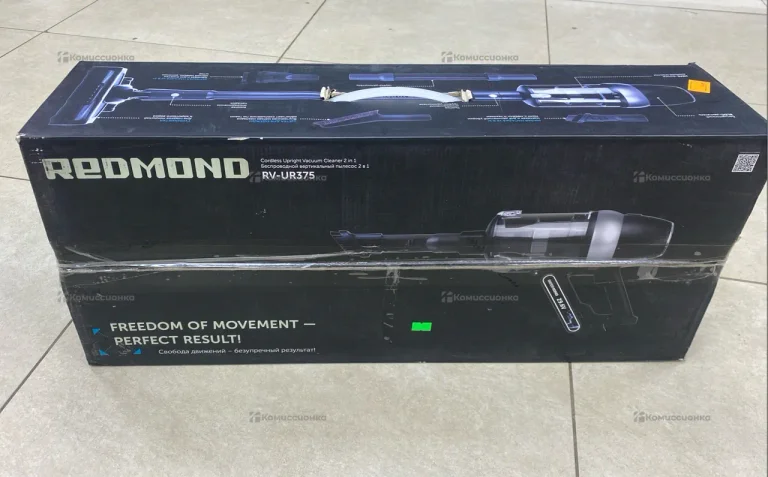 Пылесос REDMOND RV UR375