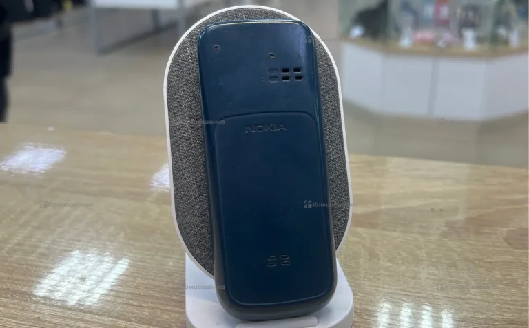 Nokia 100