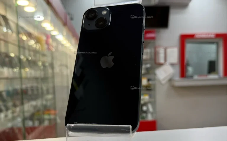 Apple iPhone 13 4/128 ГБ