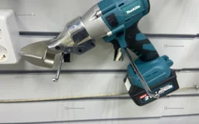 Ножницы по металлу Makita Акб