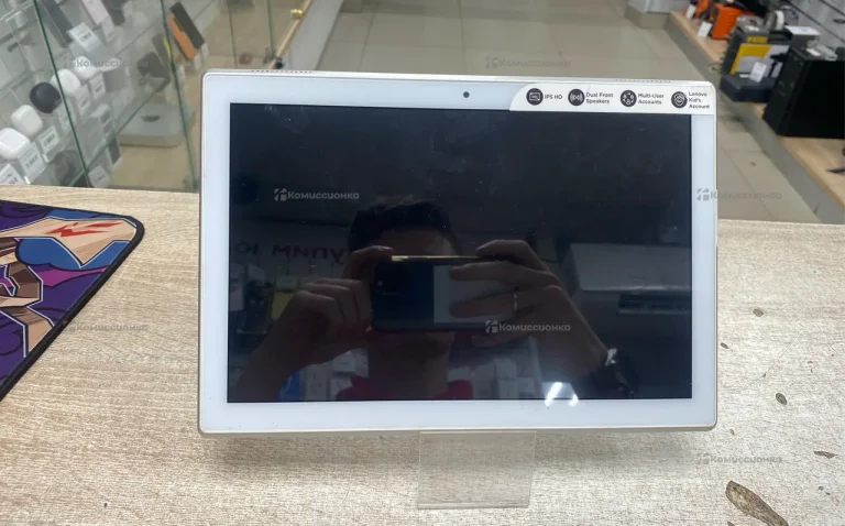 Планшет Lenovo Tab 4 TB-X304F 16Gb 3G