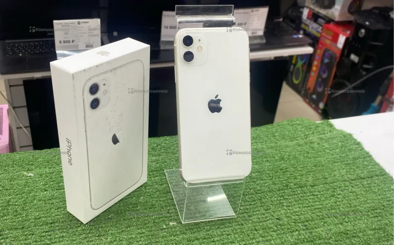 Apple iPhone 11 4/128 ГБ